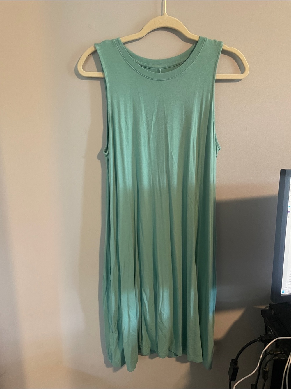 Time and Tru Mint Green Sleeveless Midi Dress